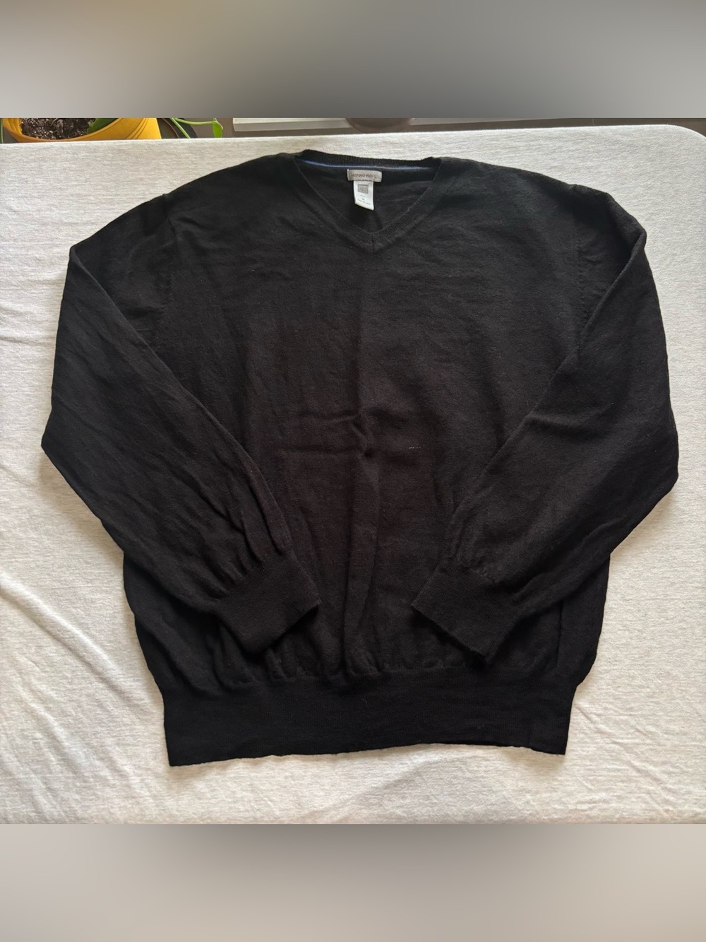 Gap Merino Wool V-Neck Sweater Black XL Lightweight Classic Pullover